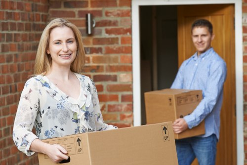 Packing and loading support for a move in Locksbottom