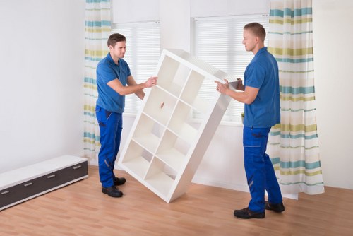 Local movers handling access and parking challenges in Locksbottom
